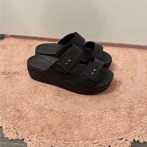 CROCS Black Platform Sandals